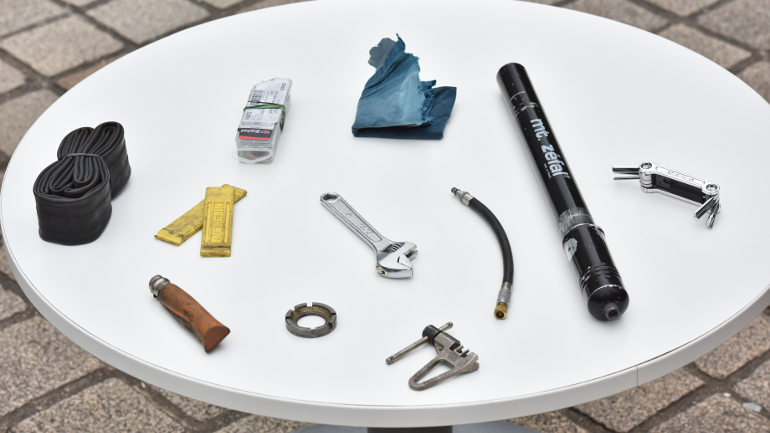 Les 10 outils indispensables pour une sortie a velo reussie